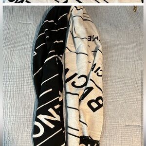 Black and white scarf/wrap